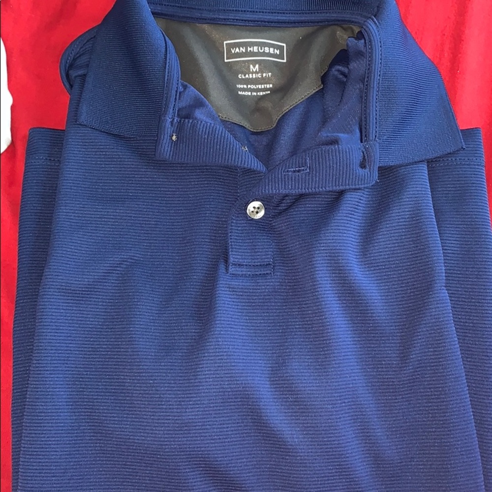 Blue Van Heusen short sleeve tee